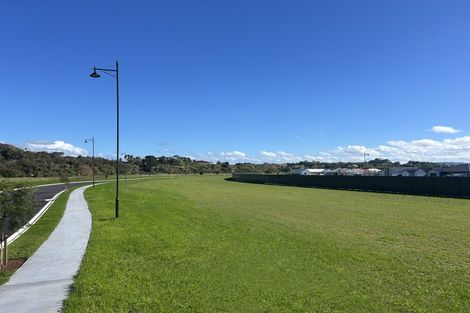 Photo of property in 13 Tutira Place, Poraiti, 4112
