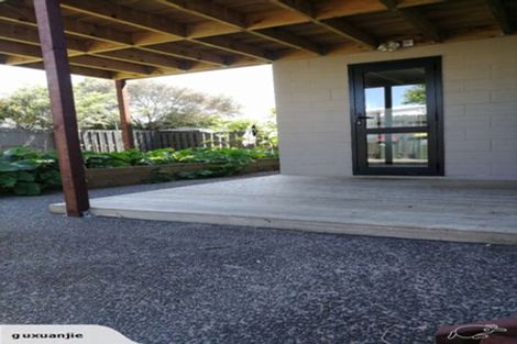 Photo of property in 28 Hope Farm Avenue, Pakuranga Heights, Auckland, 2010