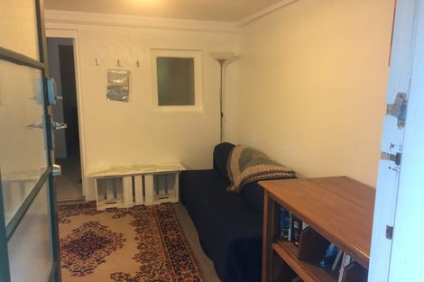 Photo of property in 16 Toroa Road, Otaihanga, Paraparaumu, 5036