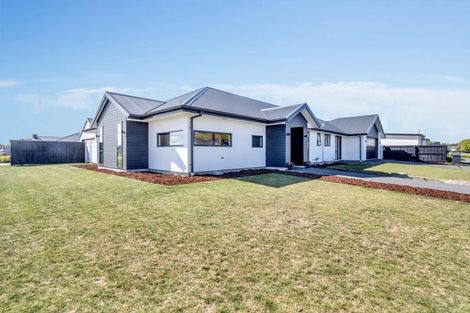 Photo of property in 10 Mills Road, Marshland, Christchurch, 8051