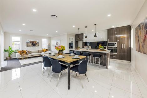 Photo of property in 10 Paso Fino Crescent, Karaka, Papakura, 2113