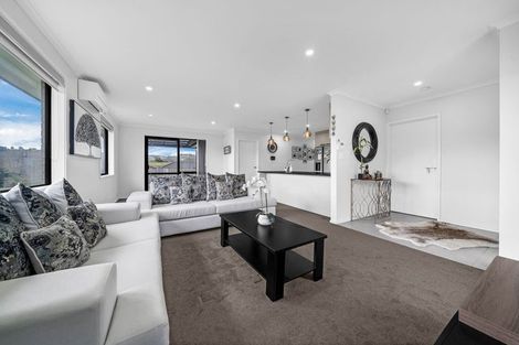 Photo of property in 33 Harry Richards Way, Pokeno, 2402