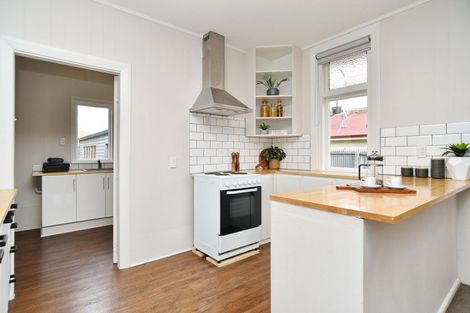 Photo of property in 32 Medway Street, Richmond, Christchurch, 8013