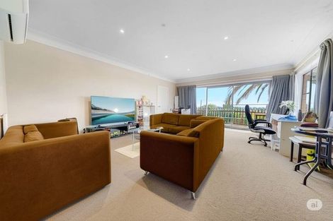 Photo of property in 582 Massey Road, Mangere, Auckland, 2022