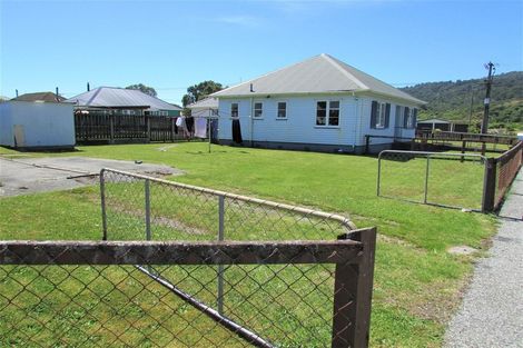 Photo of property in 15 Lynch Street, Cobden, Greymouth, 7802