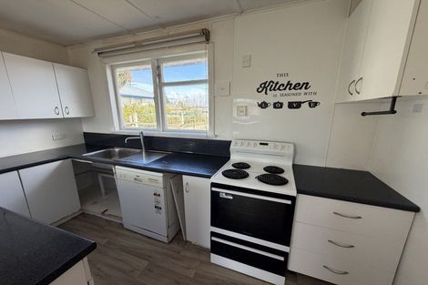 Photo of property in 16 Robertshawe Crescent, Dannevirke, 4930