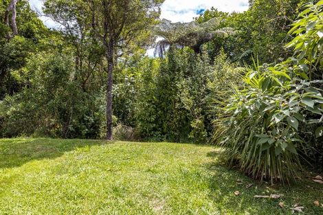 Photo of property in 12 Okoka Road, Omiha, Waiheke Island, 1081