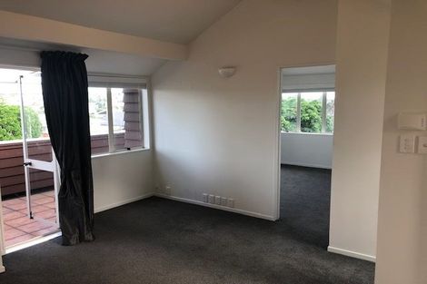 Photo of property in 10 Dodson Avenue, Milford, Auckland, 0620
