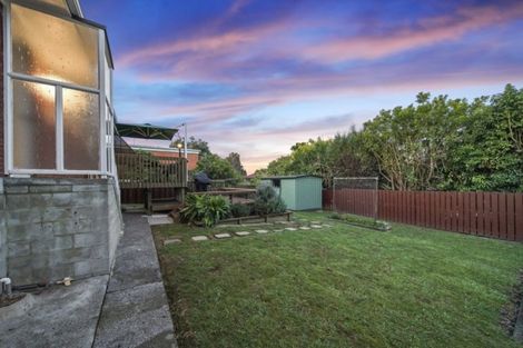 Photo of property in 8 Harford Place, Pakuranga Heights, Auckland, 2010