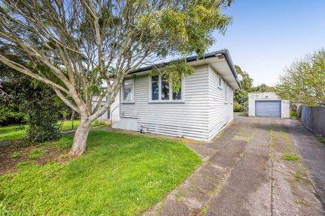 Photo of property in 10 Iredale Road, Hawera, 4610