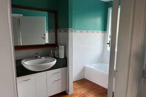 Photo of property in 99 Gloria Avenue, Te Atatu Peninsula, Auckland, 0610