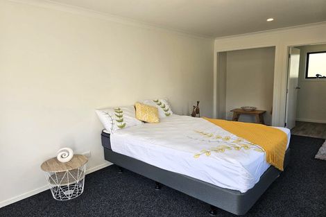 Photo of property in 4 Fred Harsant Drive, Cooks Beach, 3591