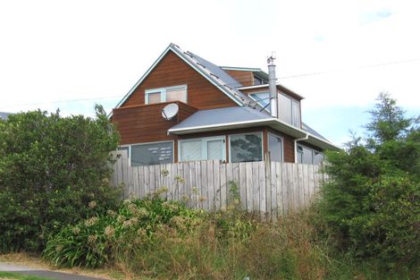 Photo of property in 4 Island Bay Road, Beach Haven, Auckland, 0626