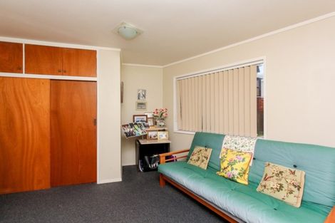 Photo of property in 2/4 Scott Street, Moturoa, New Plymouth, 4310