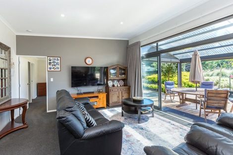 Photo of property in 6 Ataahua Place, Featherston, 5710