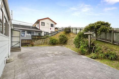 Photo of property in 22 Erris Street, Johnsonville, Wellington, 6037
