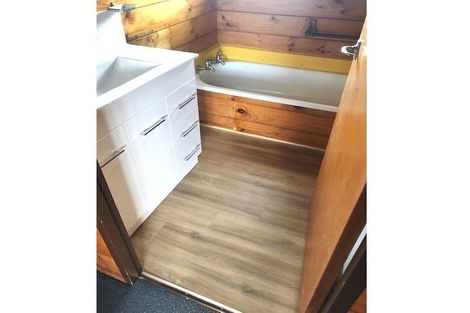 Photo of property in 30 Sikkim Crescent, Clover Park, Auckland, 2019