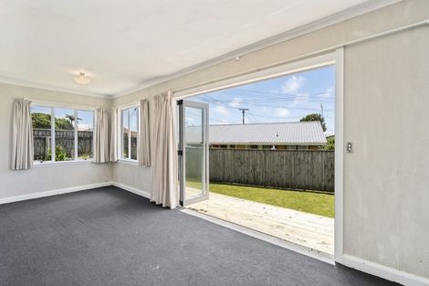 Photo of property in 8a Chard Street, Westown, New Plymouth, 4310