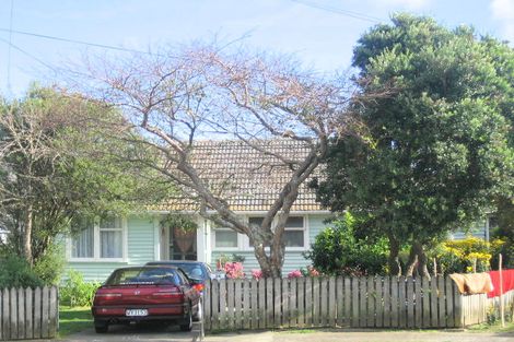 Photo of property in 26 Dorset Grove, Cannons Creek, Porirua, 5024