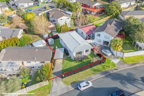 Photo of property in 2/2 Tacitus Place, Totara Vale, Auckland, 0629