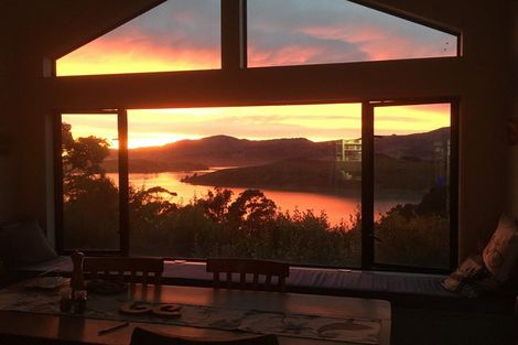 Photo of property in 12 Hollybank Lane, Allandale, Lyttelton, 8971