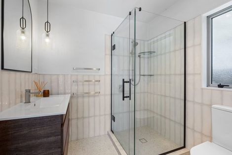 Photo of property in 130a Wairau Road, Oakura, 4314