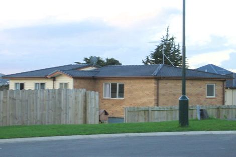 Photo of property in 7 Neaptide Close, Red Beach, 0932