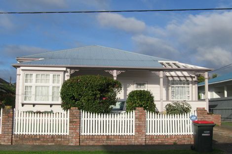 Photo of property in 50 Kebbell Grove, Epuni, Lower Hutt, 5011