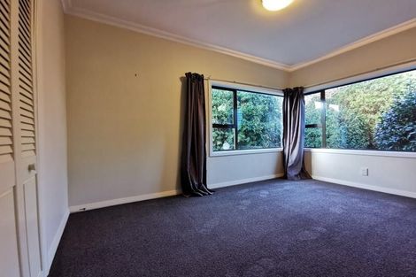 Photo of property in 15 Ranui Crescent, Khandallah, Wellington, 6035