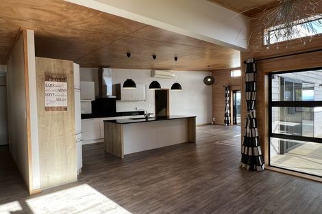 Photo of property in 48 Estuary View Road, Welcome Bay, Tauranga, 3112