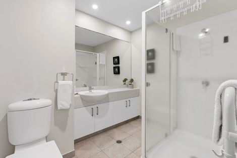 Photo of property in 21/12 Maunganui Road, Mount Maunganui, 3116