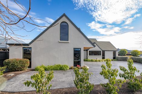 Photo of property in 16 Broadhaven Avenue, Parklands, Christchurch, 8083