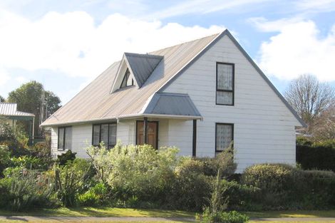 Photo of property in 35 Splitt Avenue, Glenview, Hamilton, 3206