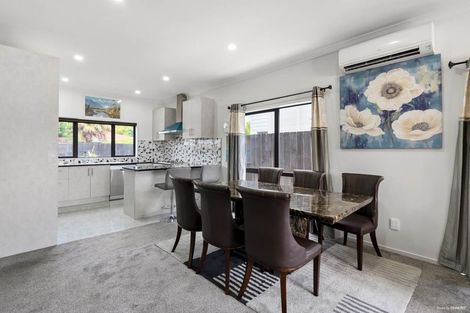 Photo of property in 11 Nagra Lane, Papakura, 2110