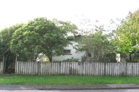 Photo of property in 2/12 Alma Street, Te Atatu South, Auckland, 0610