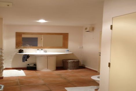 Photo of property in Maison Cabriole Building, 5/60 Courtenay Place, Te Aro, Wellington, 6011