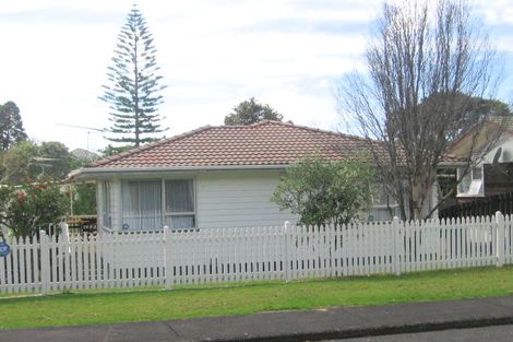 Photo of property in 27 Lemnos Place, Titirangi, Auckland, 0604