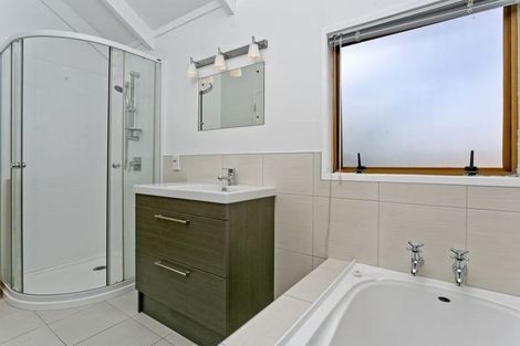 Photo of property in 2/55 Monarch Avenue, Hillcrest, Auckland, 0627