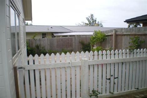 Photo of property in 32a Andrew Road, Howick, Auckland, 2010
