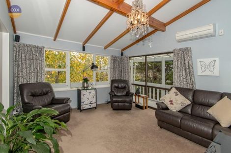 Photo of property in 13 Denholm Road, Hospital Hill, Napier, 4110