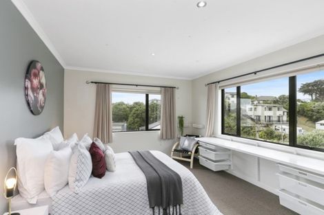 Photo of property in 16 View Road, Titahi Bay, Porirua, 5022