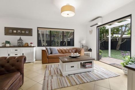 Photo of property in 2/5 Bayswater Avenue, Bayswater, Auckland, 0622