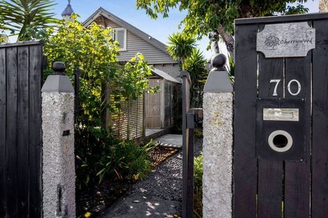 Photo of property in 70 Collins Street, Hawera, 4610