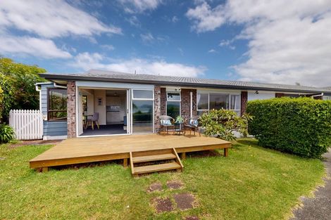 Photo of property in 1/33 Rosario Crescent, Red Beach, 0932