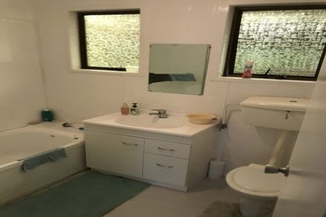 Photo of property in 16 Pohutukawa Place, Ellerslie, Auckland, 1051