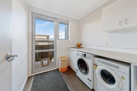 Photo of property in 68 Helenslee Road, Pokeno, 2402