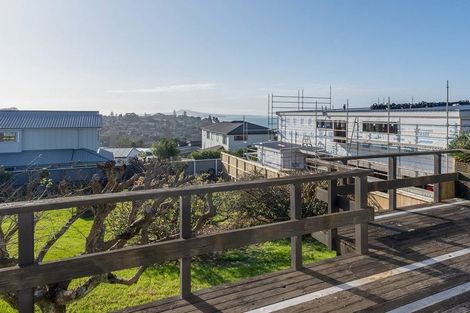 Photo of property in 92 Mellons Bay Road, Mellons Bay, Auckland, 2014