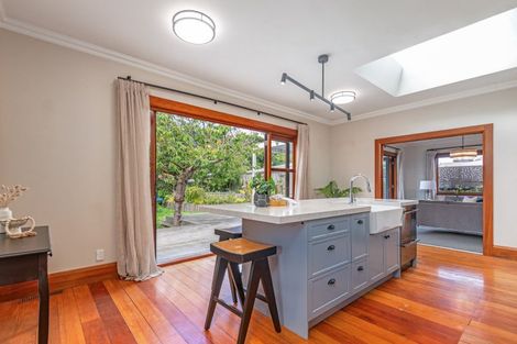 Photo of property in 10 Saint Johns Avenue, Palmerston North, 4414