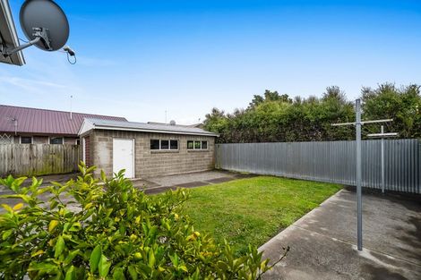 Photo of property in 64 Vagues Road, Northcote, Christchurch, 8052