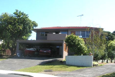 Photo of property in 16 Regal Place, Forrest Hill, Auckland, 0620